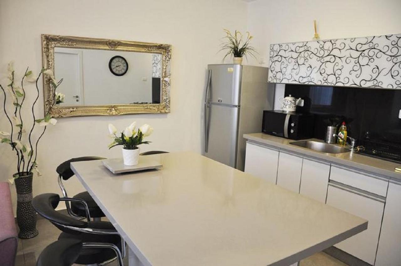 Gk Apartment Harmony Bat Yam Eksteriør bilde